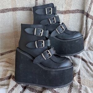 Demonia Swing-105 Black Platform Boot
